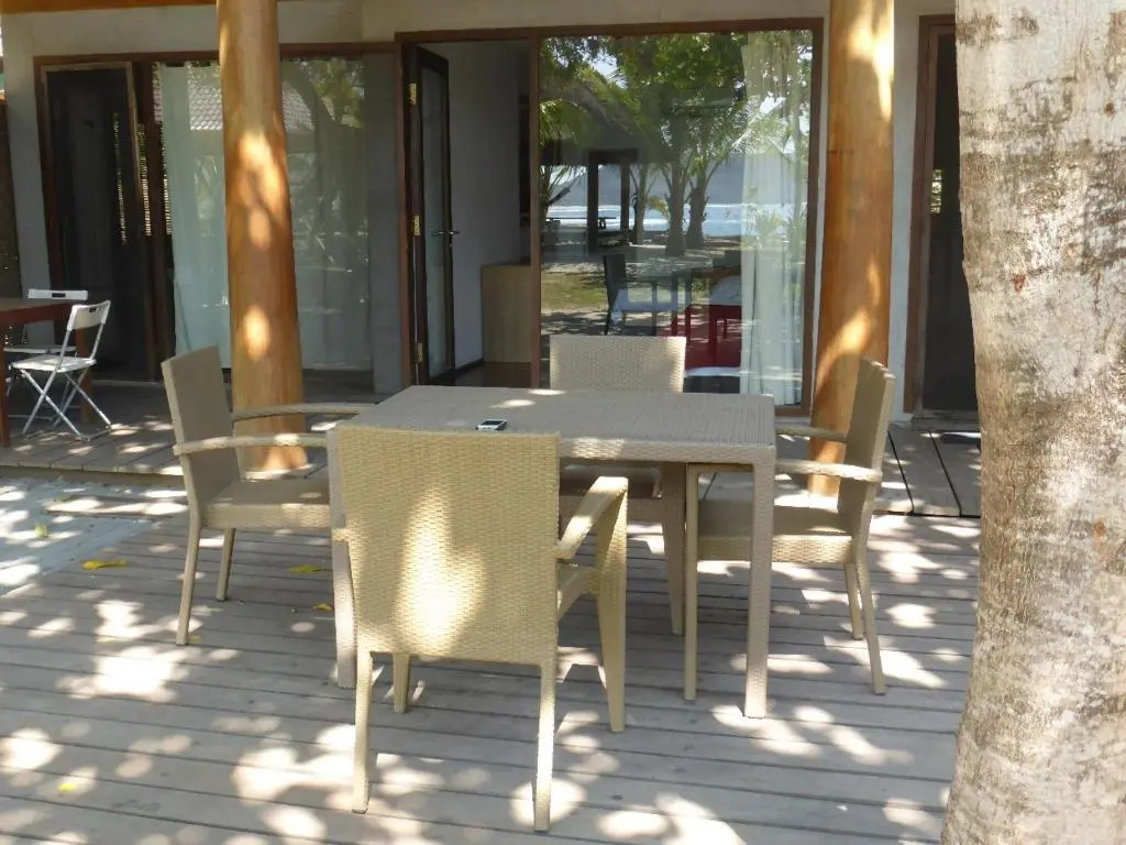 Castaway Surf Retreat