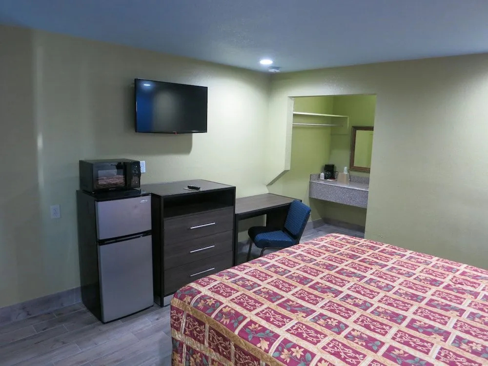 Gateway Motor Inn
