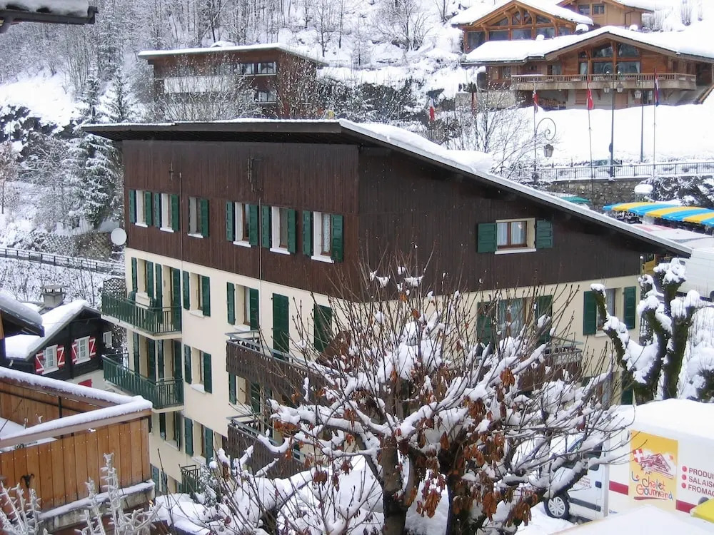 GENTIANES 8p La Clusaz skis aux pieds