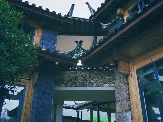 Baisha Qichi Mountain House