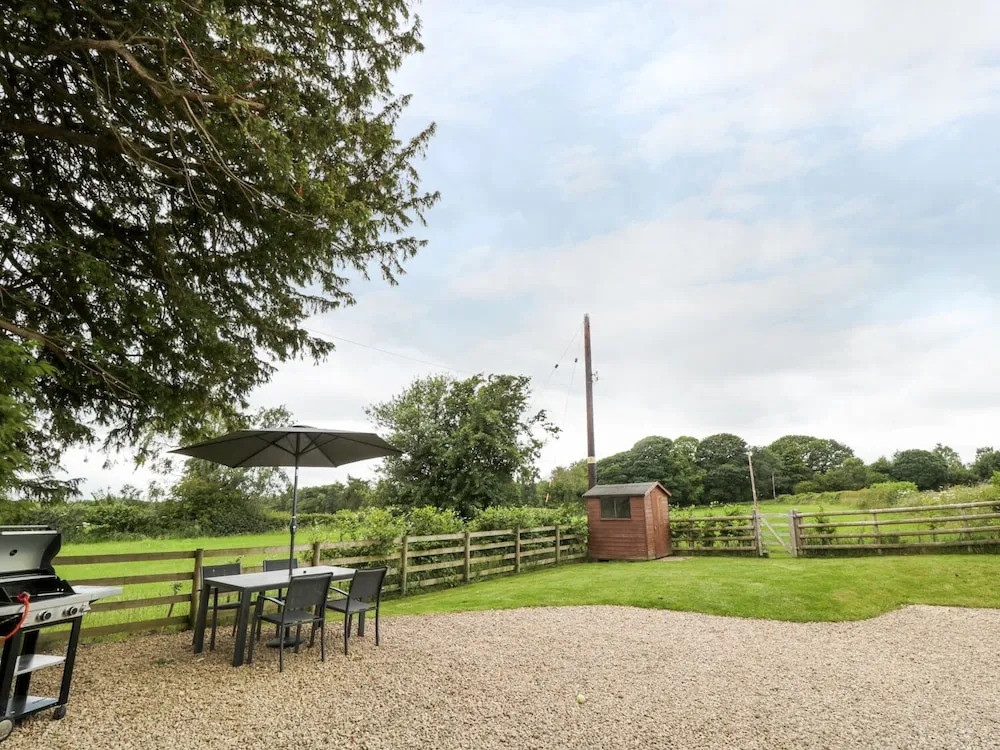 Woodside Barn