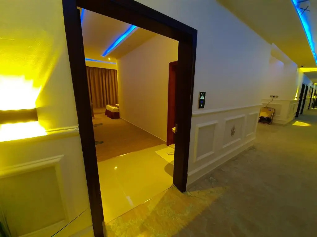 Qasr Alshamal Hotel