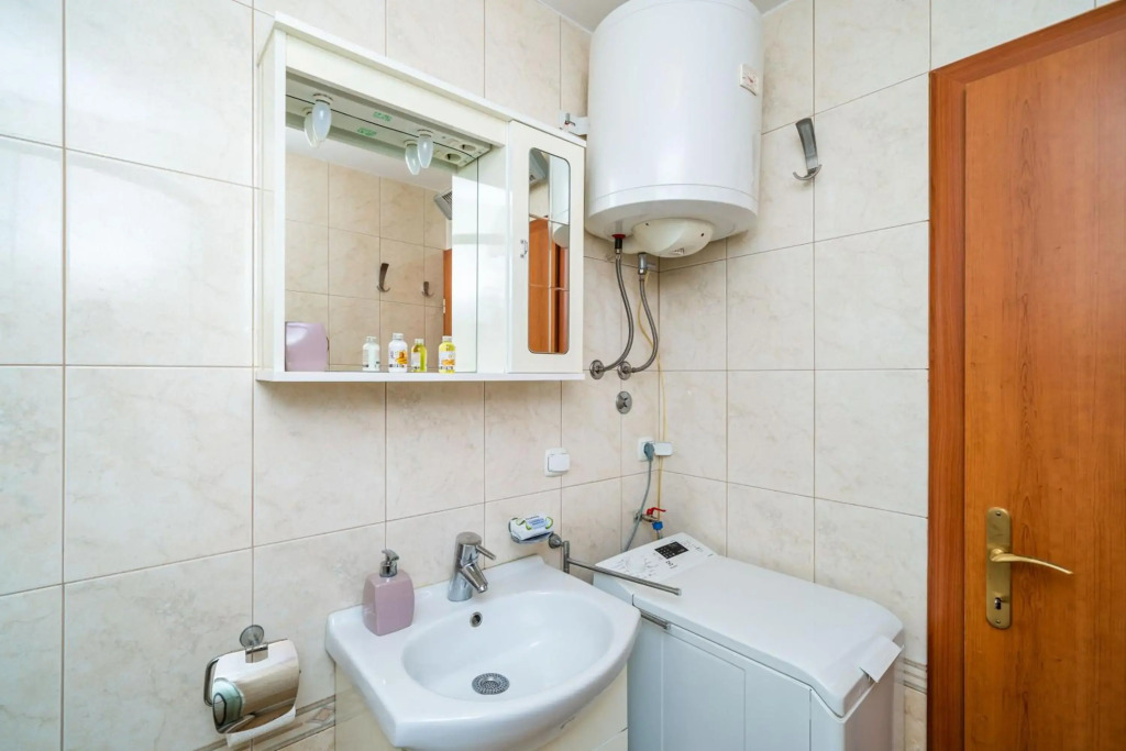 Apartment Promenada- 4pax with Parking