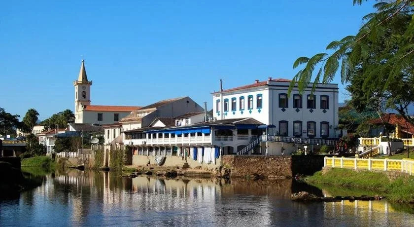 Hotel e Restaurante Nhundiaquara