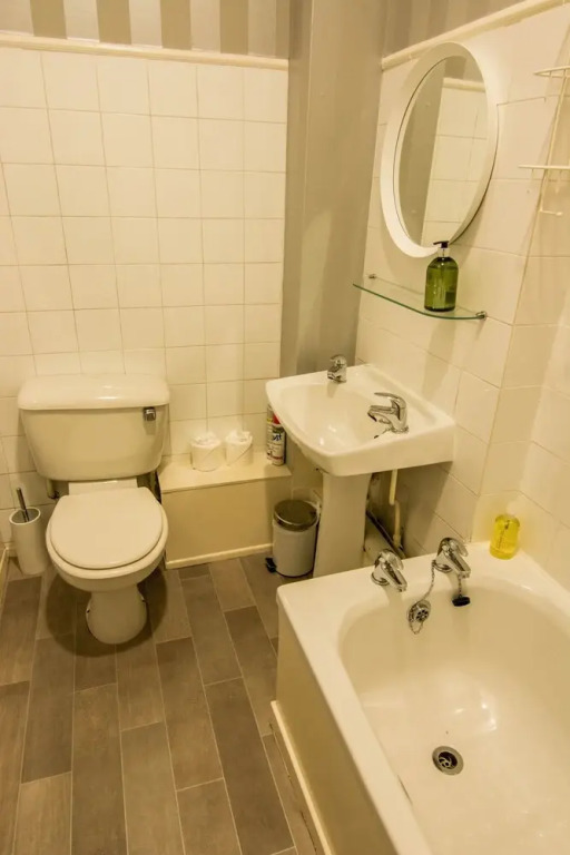 419 - Tron Square Apt 2