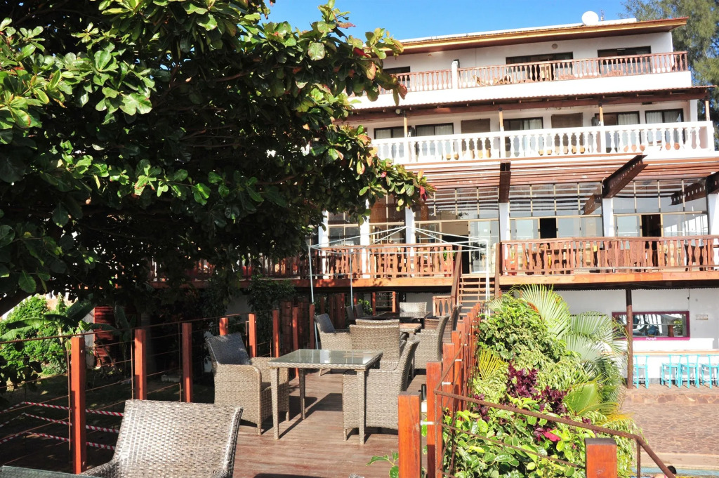 Catembe Gallery Hotel