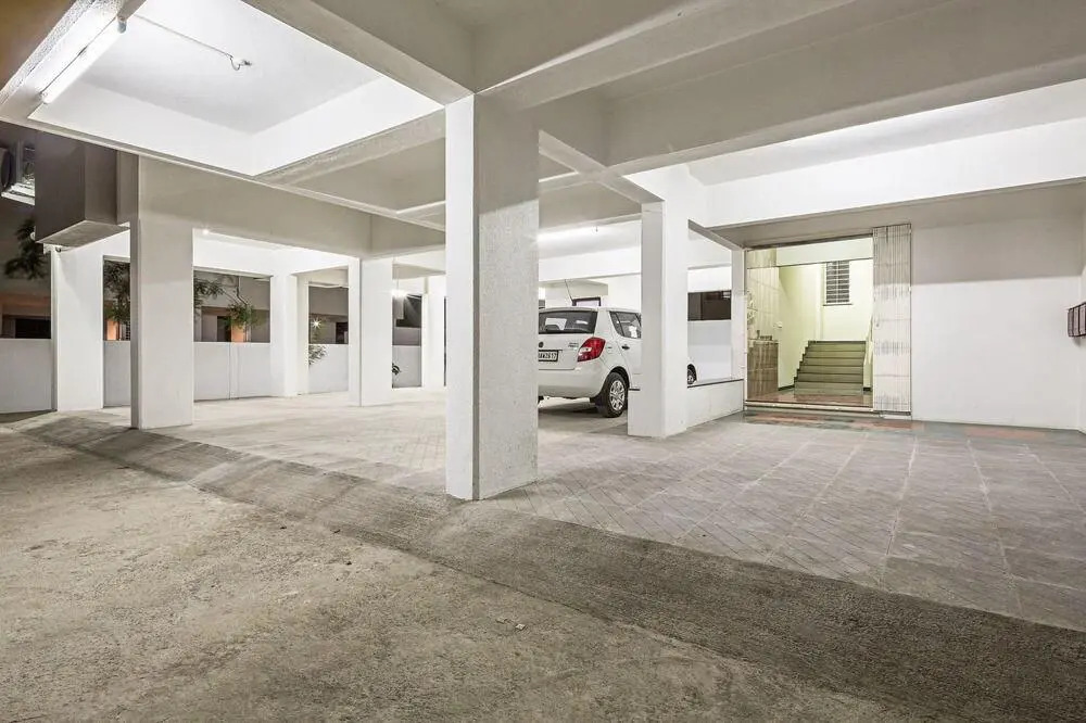 OYO 10221 Hotel E Serai