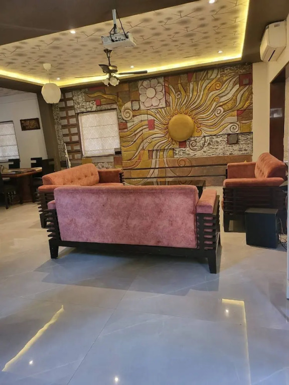 Misty Palace Luxury Villa by Natura Stays