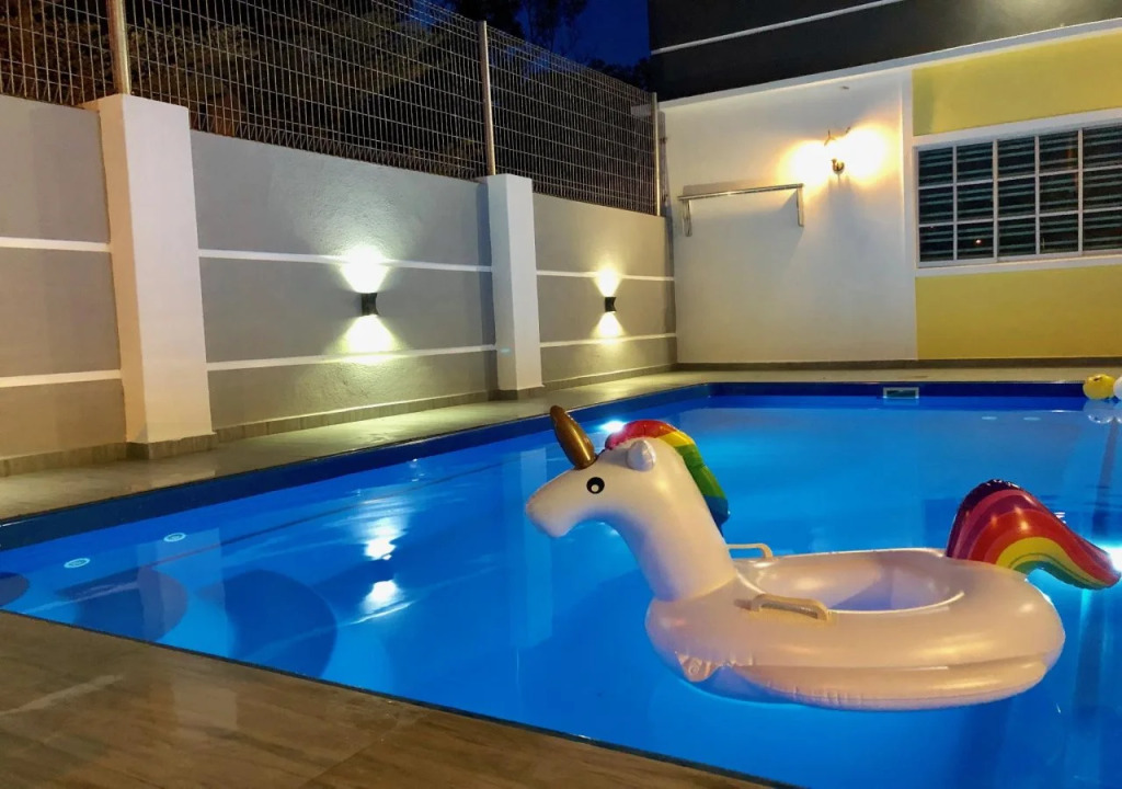 H&H 1 Guest House