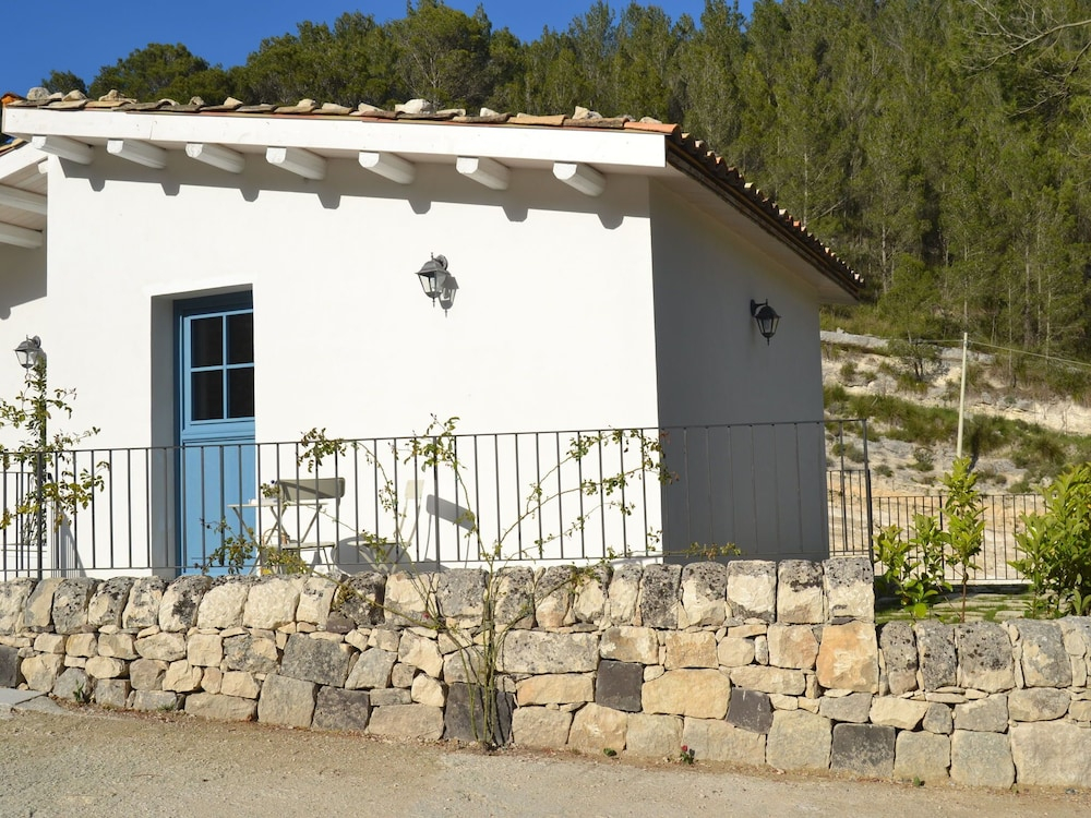 Charming Cottage With Private Terrace Surrounded by Nature With Shared Pool