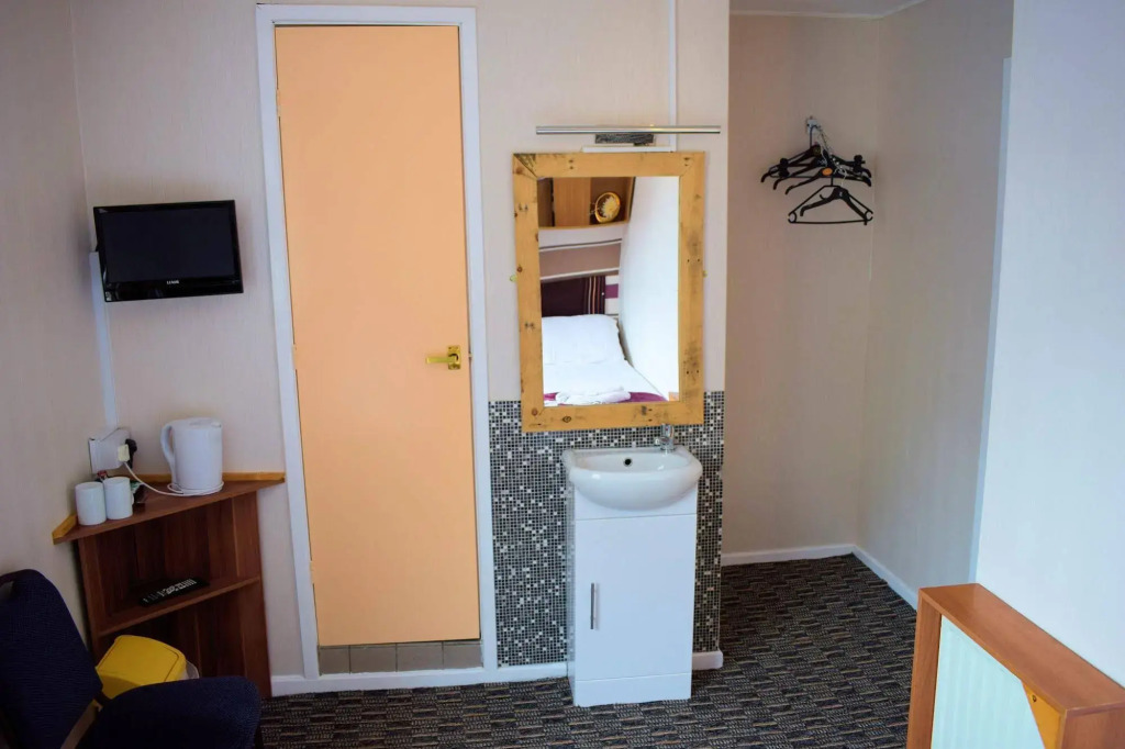 The Clarendon Hotel