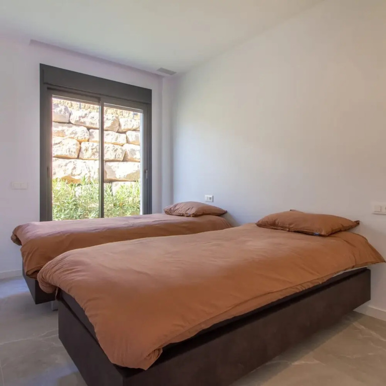 Villa Esmeralda 20 by BookaParadise