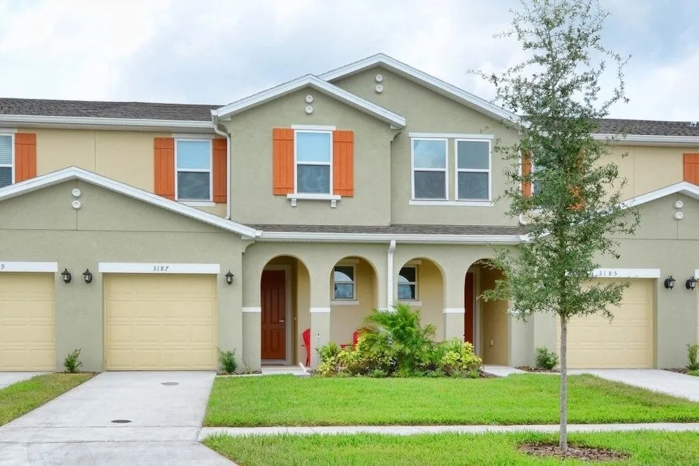 Compass Bay- 4 Bedroom Townhome - 1954CY 4 Townhouse by RedAwning