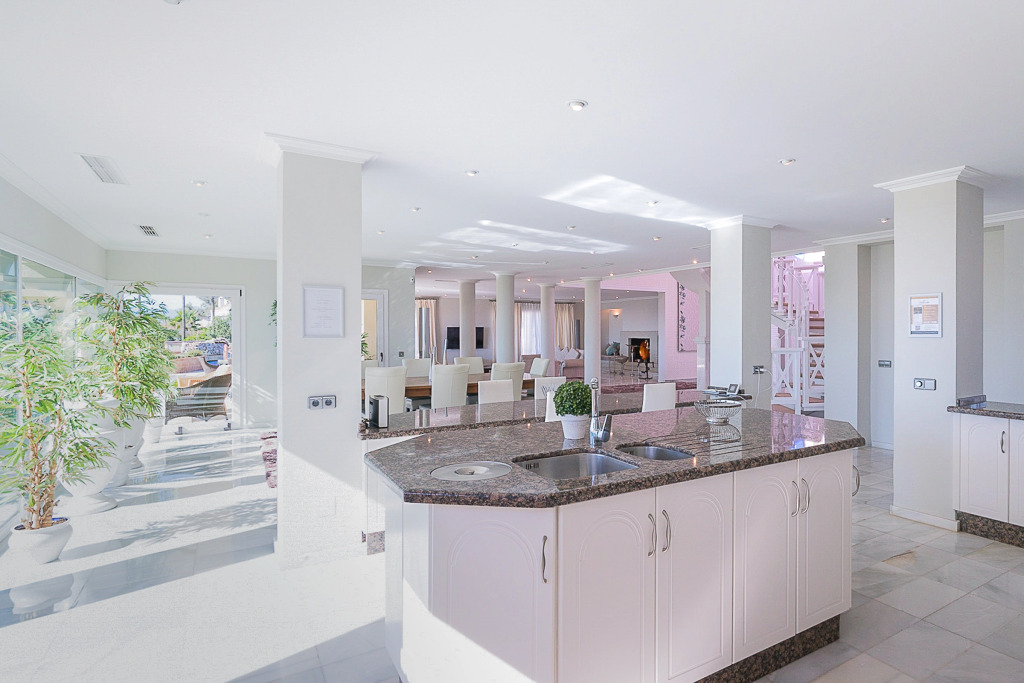 Villa South Beach