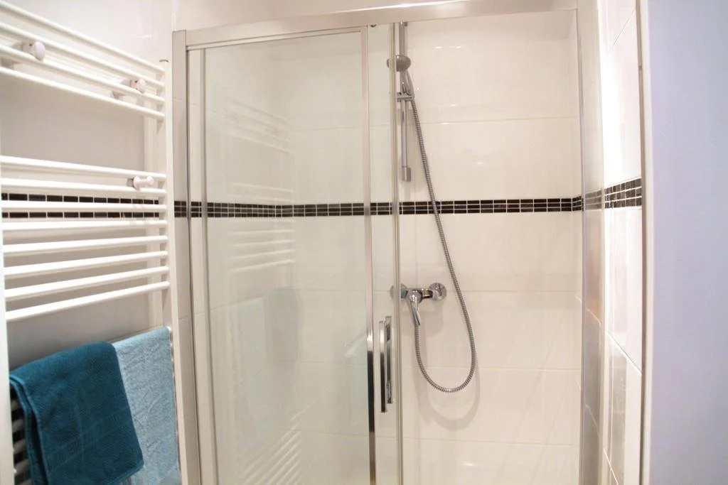 CheckVienna – Apartment Huglgasse