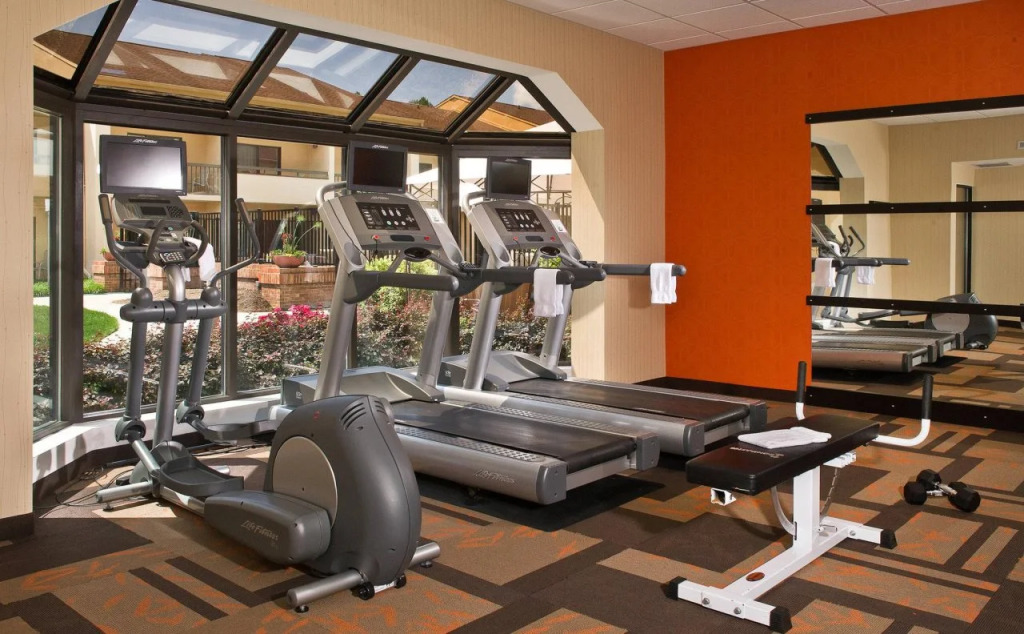 Courtyard by Marriott Raleigh Midtown