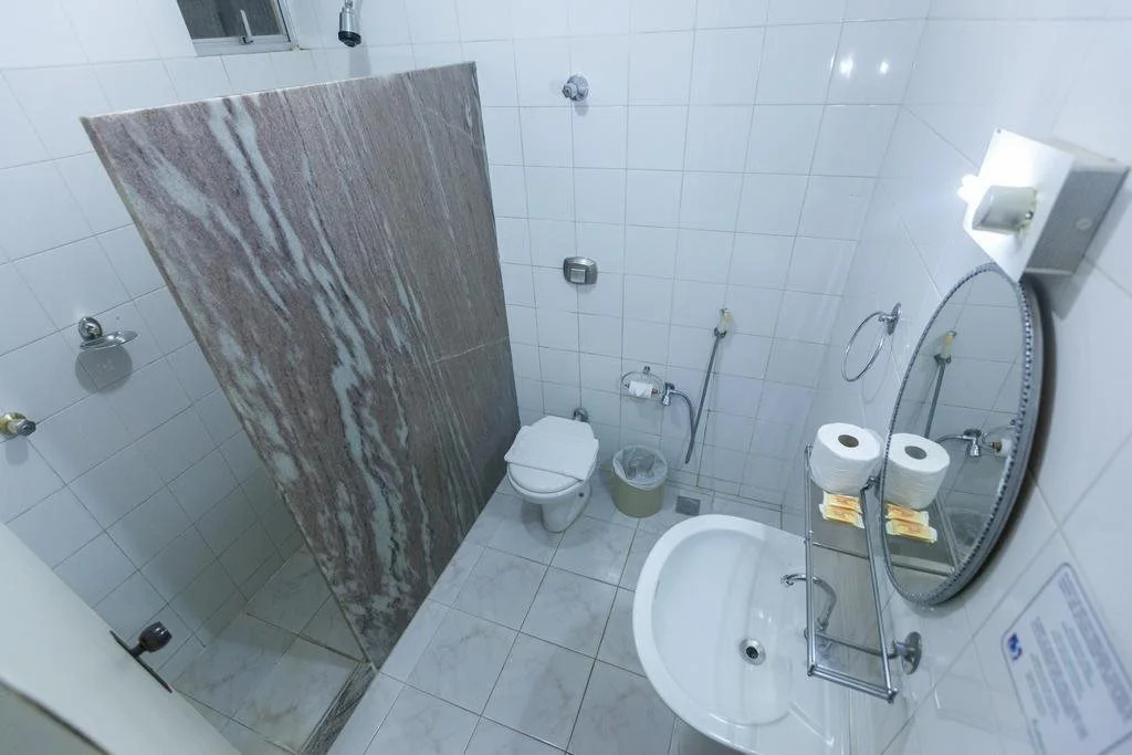 Lessa Hotel