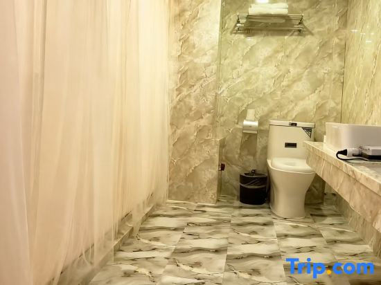 V8 Theme Hotel Binya
