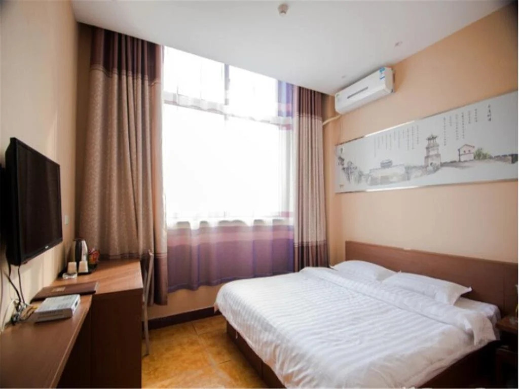 19 Street Hotel