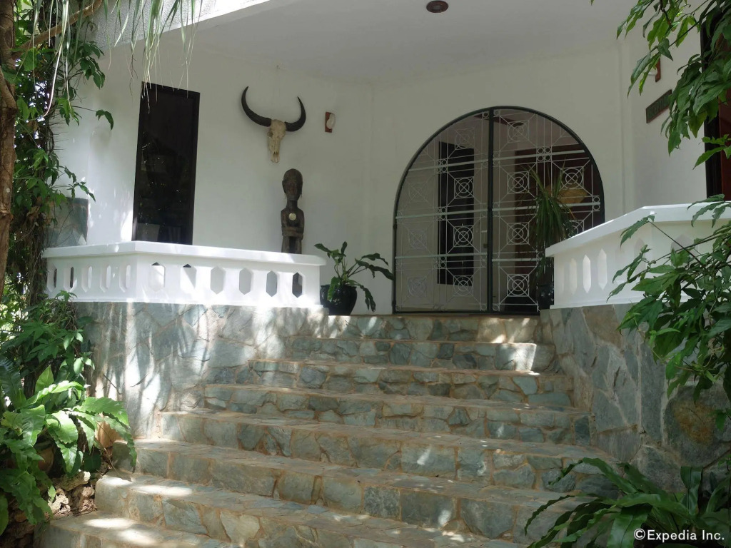 Argonauta Boracay Apartment Suites and Villas
