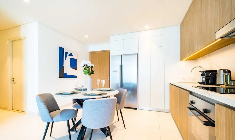 LUX  The Luxury Sunspot Beach Suite