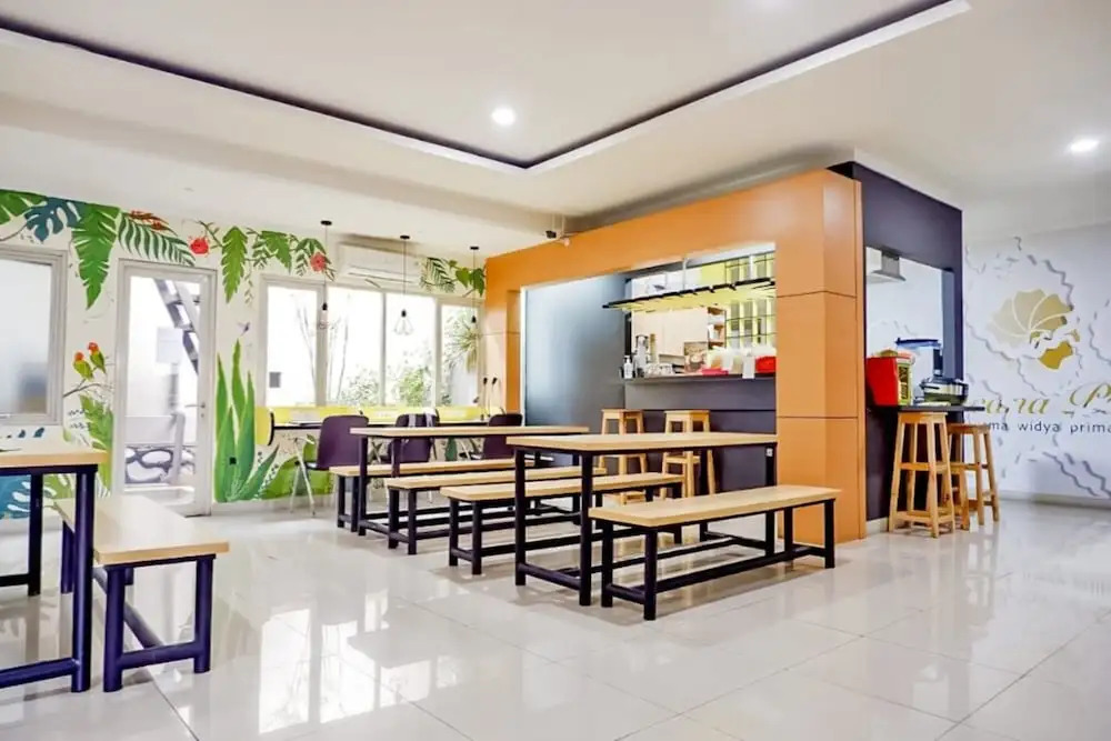 OYO Life 93383 Wisma Kencana Puteri