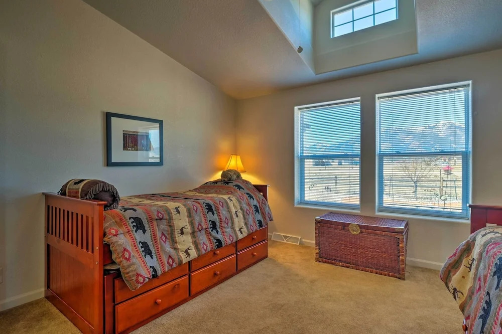'the Fishing House' Buena Vista Home w/ Mtn Views!