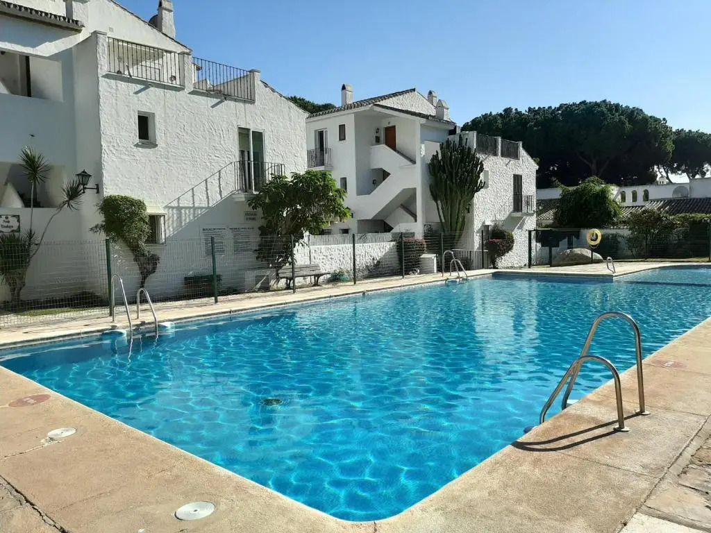 Benamara Gardens, Apartment with Pool, 100m from Beach near Marbella & Estepona