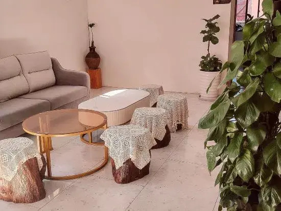 Fuxian Lake Zhaocai Cat Boutique Homestay