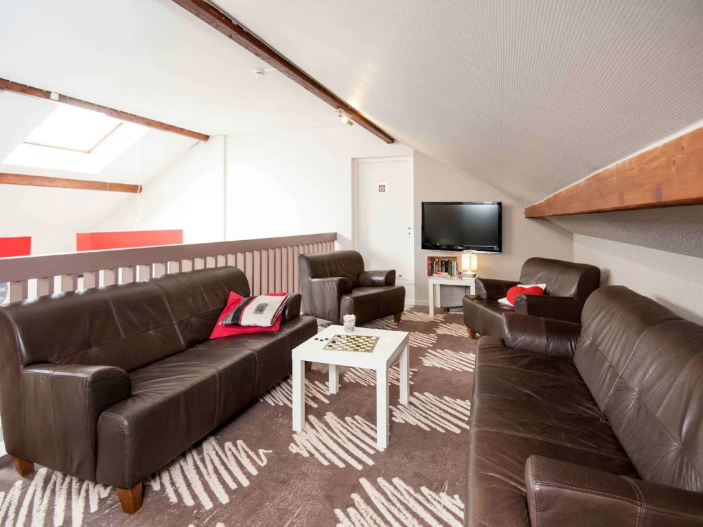 ibis Avallon