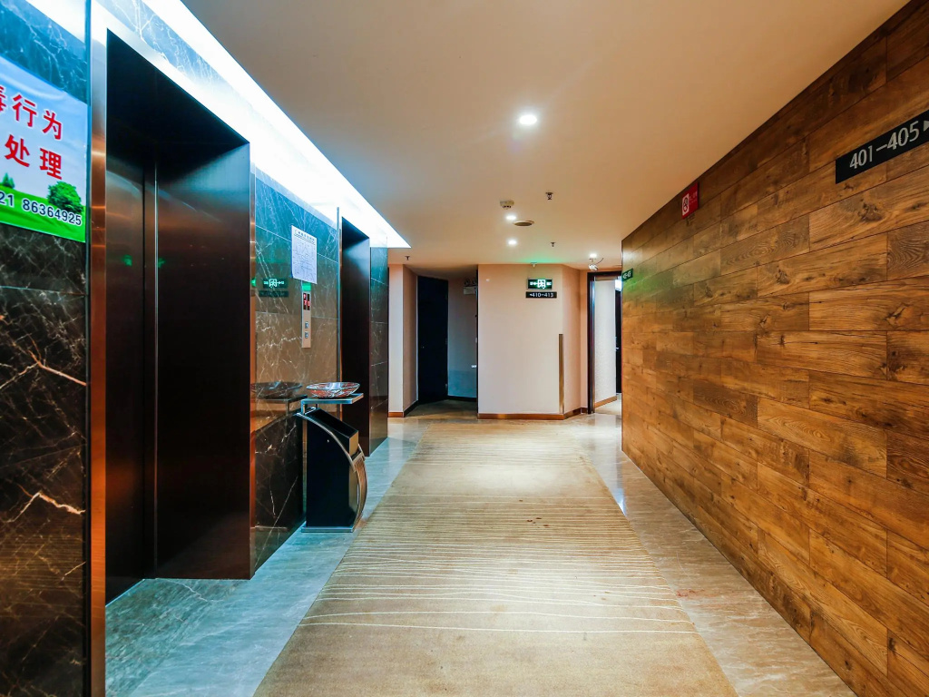 Insail Hotels (Guangyuanxincun Jingtai Pedestrian Street Guangzhou)
