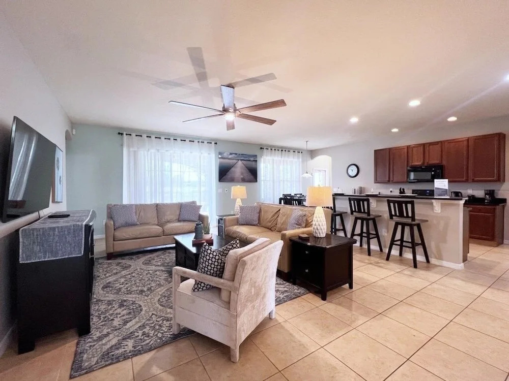 Newly Designed 5bed Pool Home With Lake View-339ys 5 Bedroom Home by Redawning