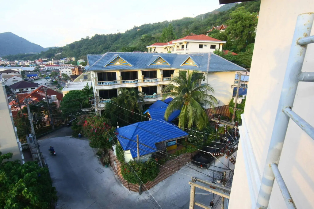 Patong Sunbeach Mansion