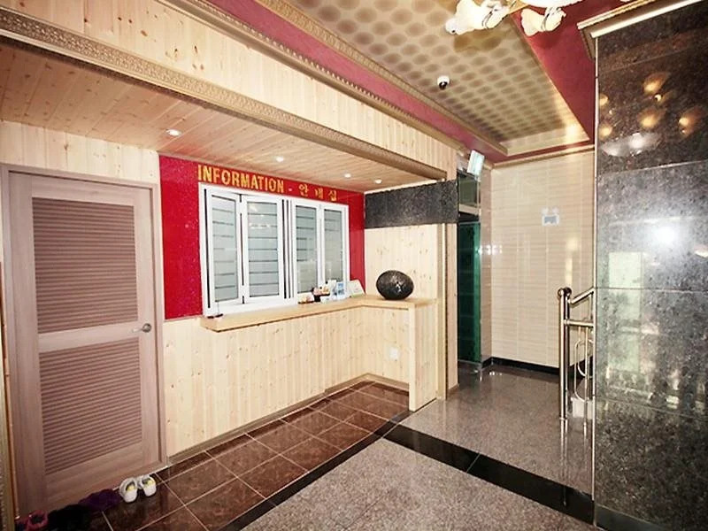 Hawaii Hotel