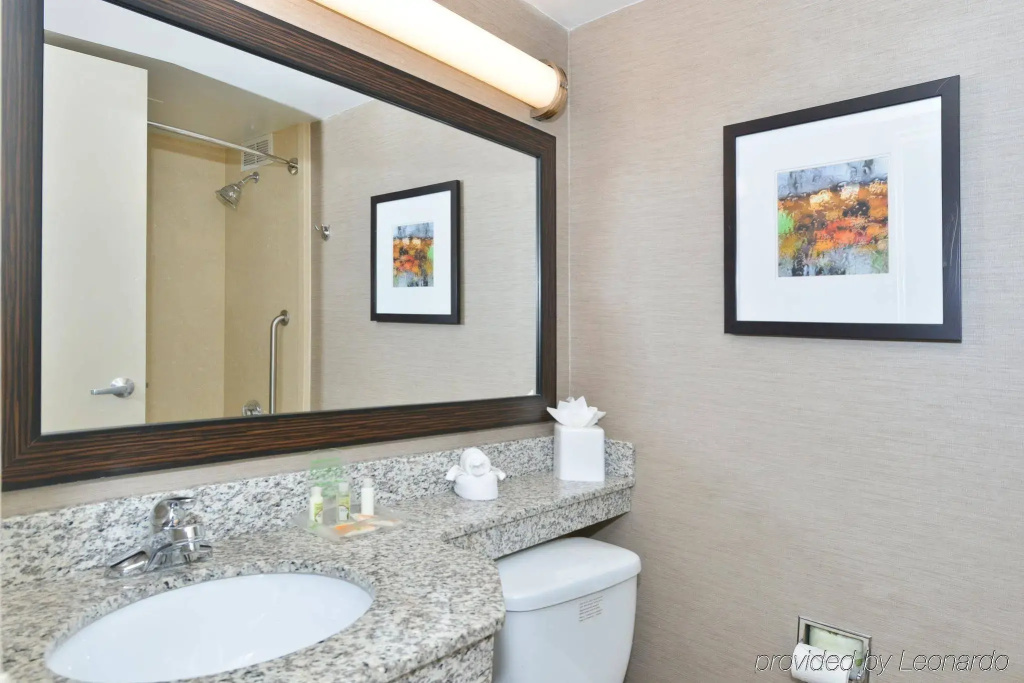 DoubleTree by Hilton Raleigh Midtown, NC