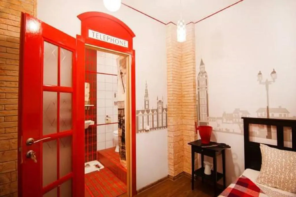 Отель Traveler's Hotel