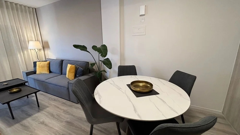 Seabreeze City Center Flat No 5