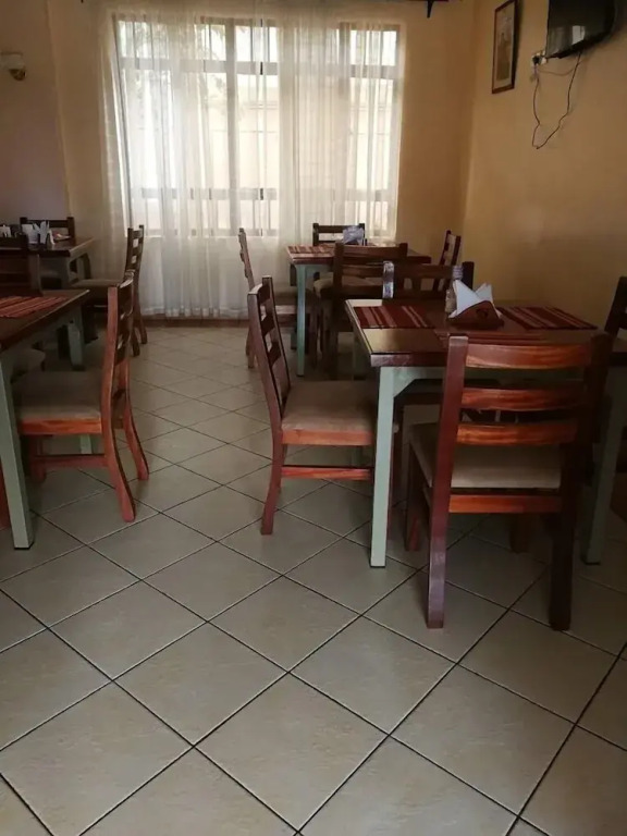 Reyna Hotel Machakos