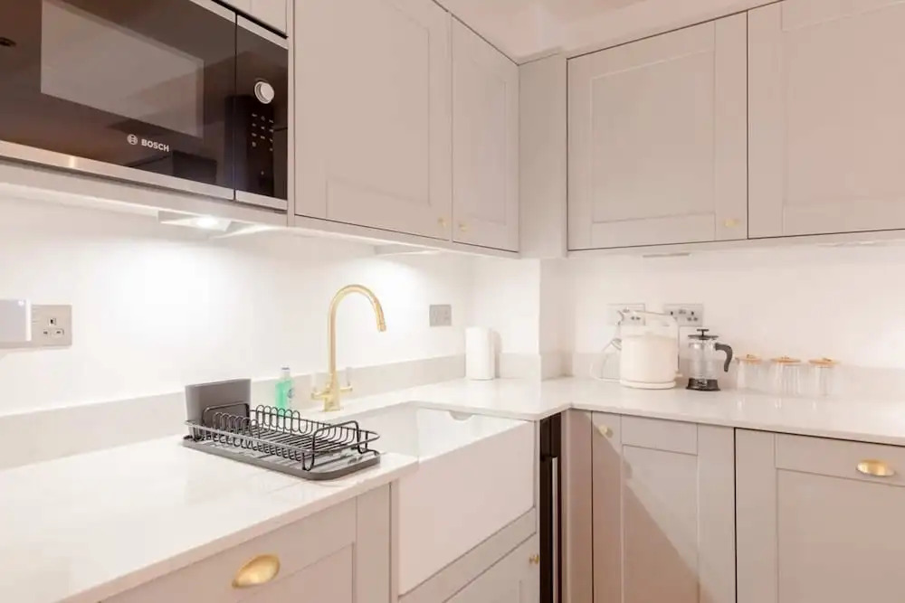 Newly Refurbished 2BD Flat - Wimbledon Village