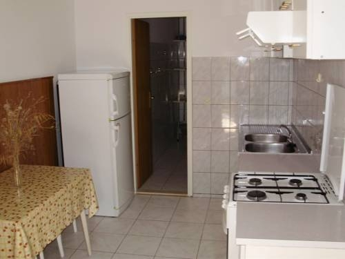 Apartments Lupis