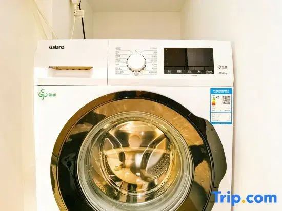 Hailan Movie Apartment (Tianhe Airport Aviation Headquarters Subway Station)