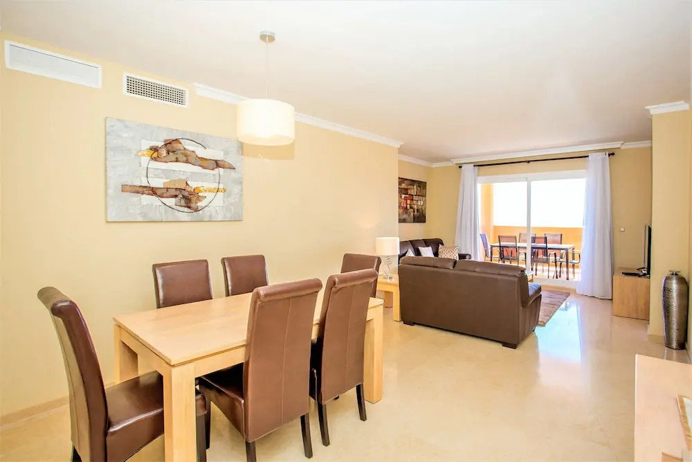 Relaxing 2 Bed 2 Bath - Sea and golf views DL24