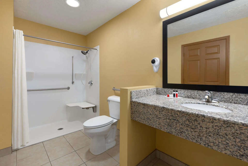 Super 8 by Wyndham Whites Creek/ Nashville NW Area