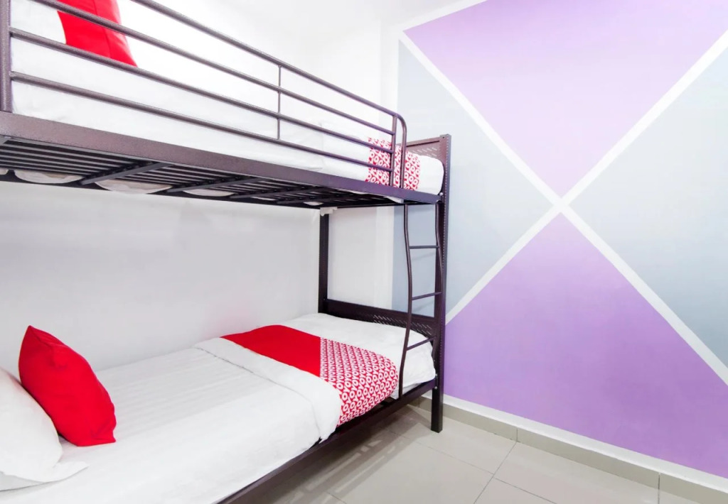 OYO 330 Cchinee Hotel