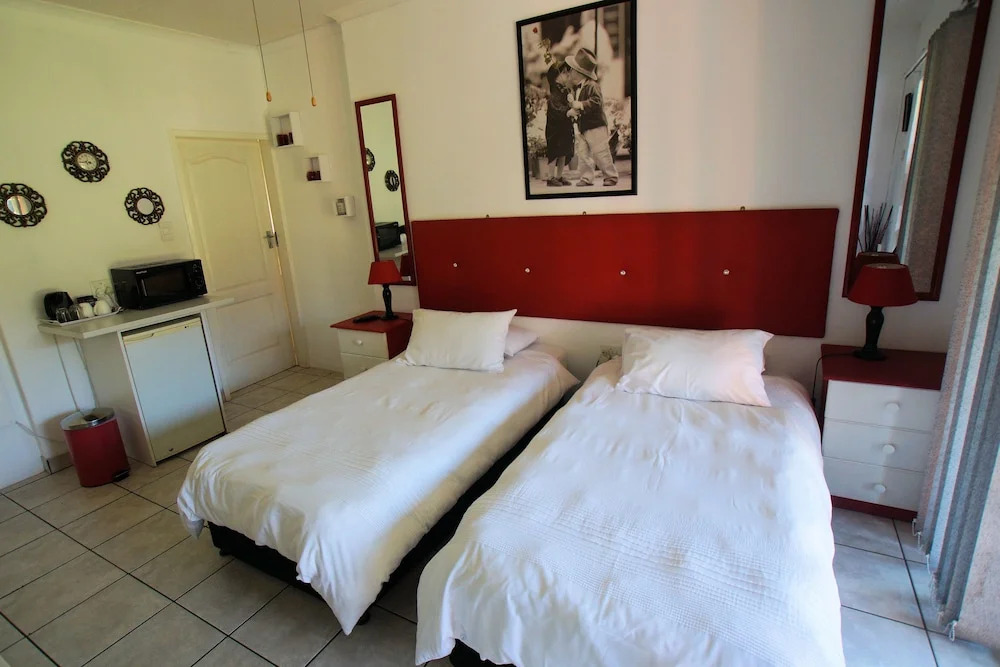 Linga Longa Guest House