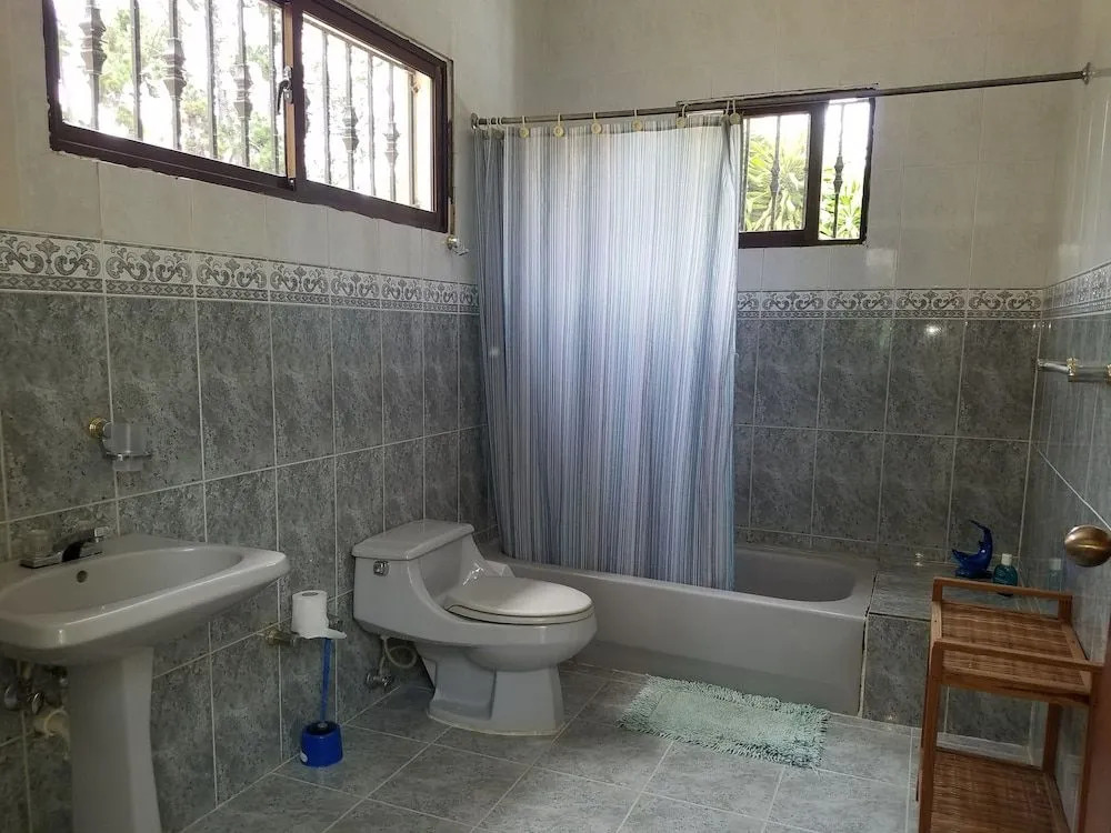 Casa Los Pinos B&B