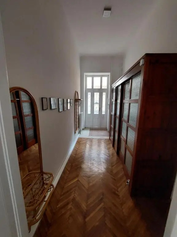 Szenes-House Apartman