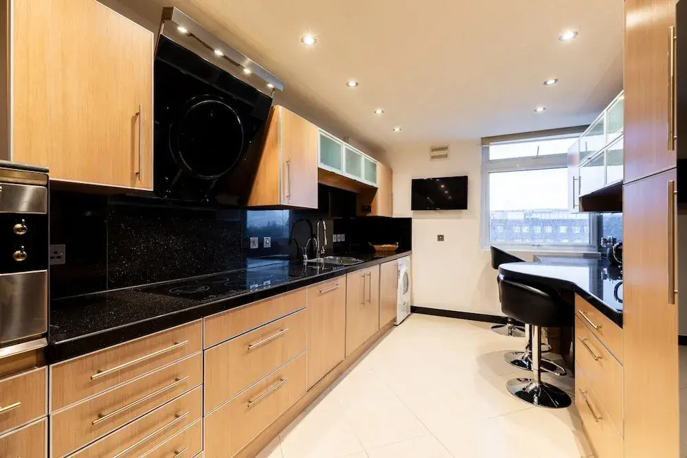Mayfair Deluxe Apartment