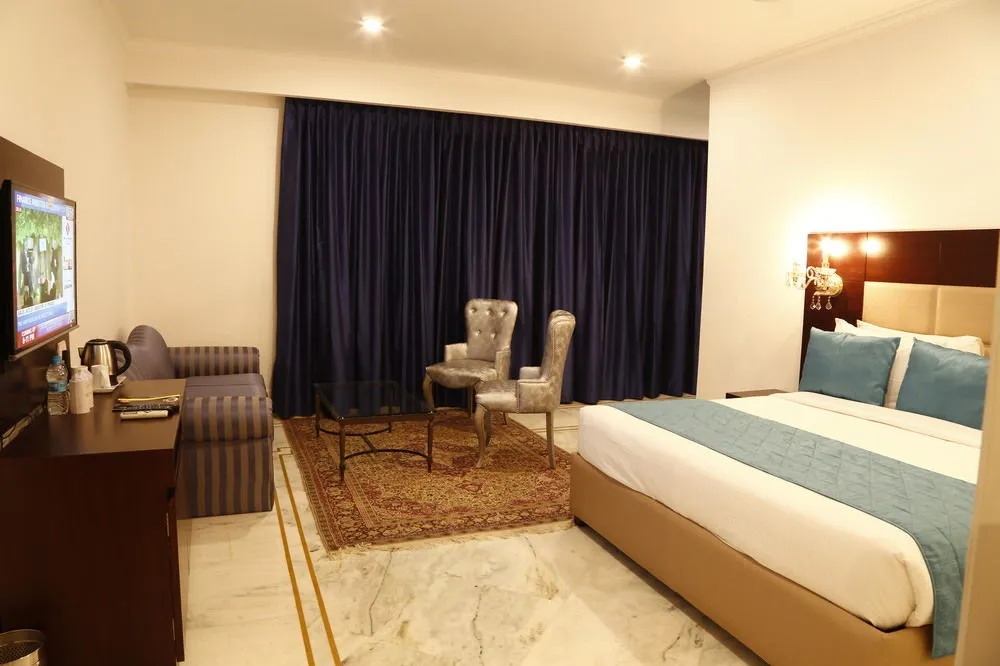 Hotel Africa Avenue Anand Lok