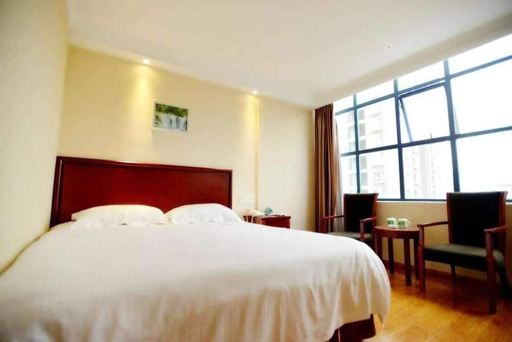 GreenTree Inn Hunan Zhangjiajie Daqiao Road Ziwu Park Express Hotel
